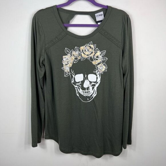 Jerry Leigh Long Sleeve Keyhole Skull Shirt - Picture 1 of 6